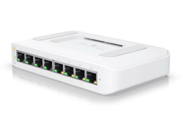 Мрежово оборудване Ubiquiti Lite 8 PoE
